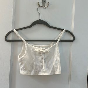 White baby crop tee urban outfitters